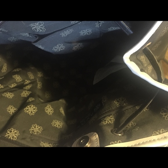 Hand bag - Picture 2 of 2